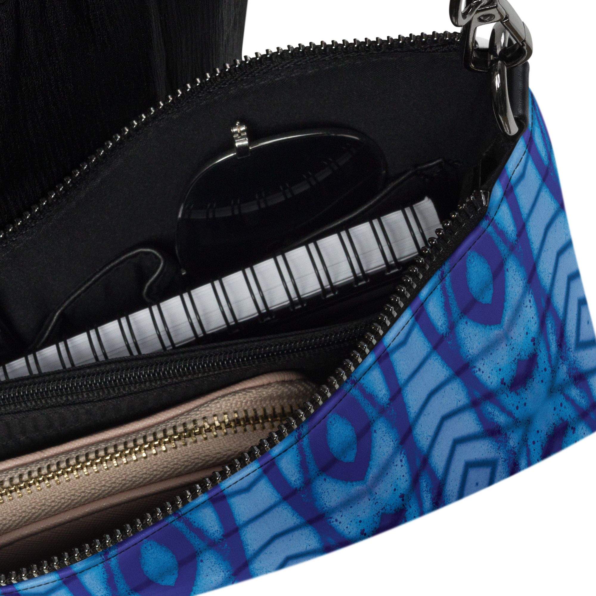 Stonewash Spray Crossbody bag - Image 5